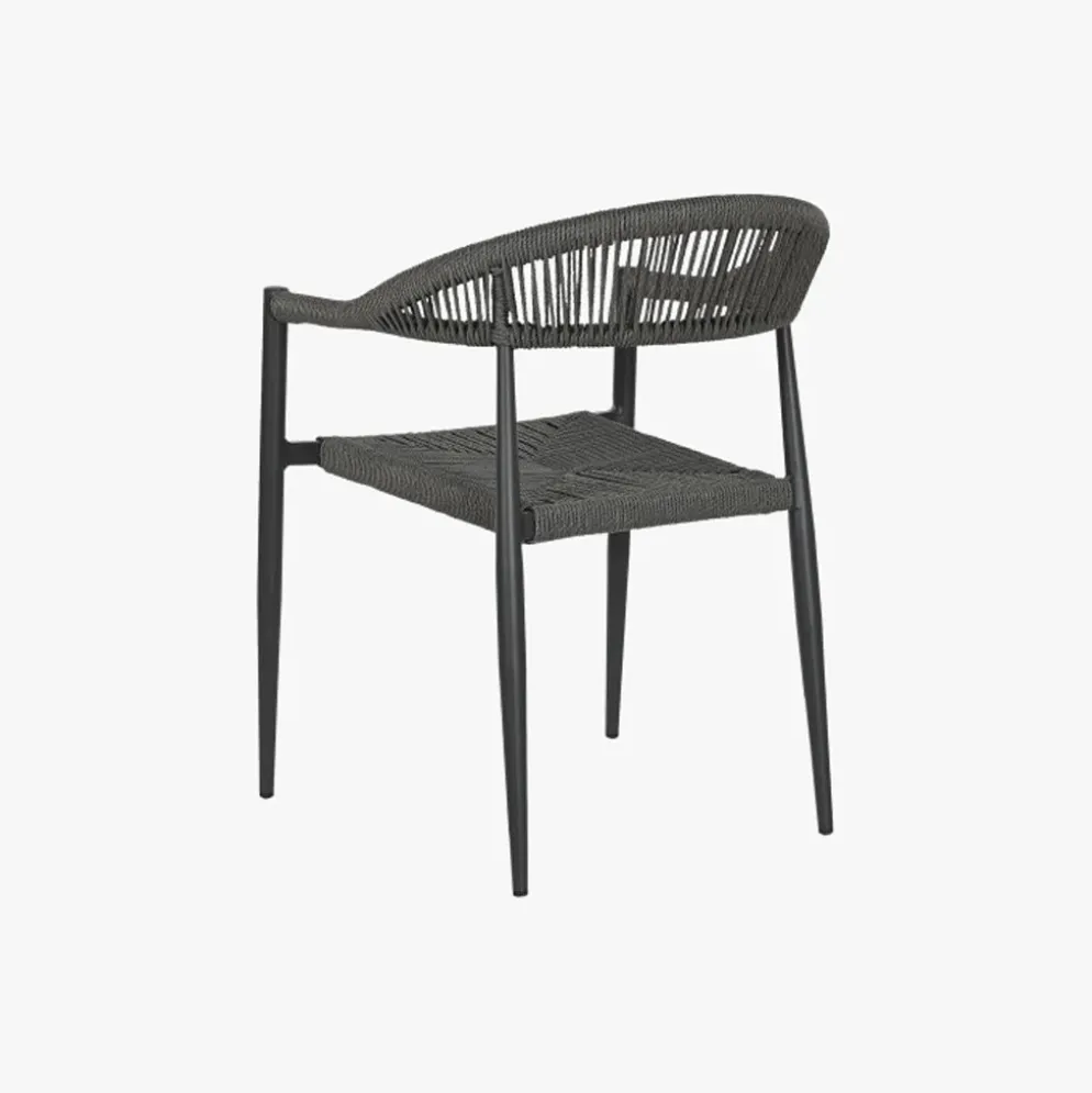 Cadeira de Metal e Rattan Preta