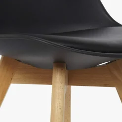 Cadeira Revestimento Sintético Preto