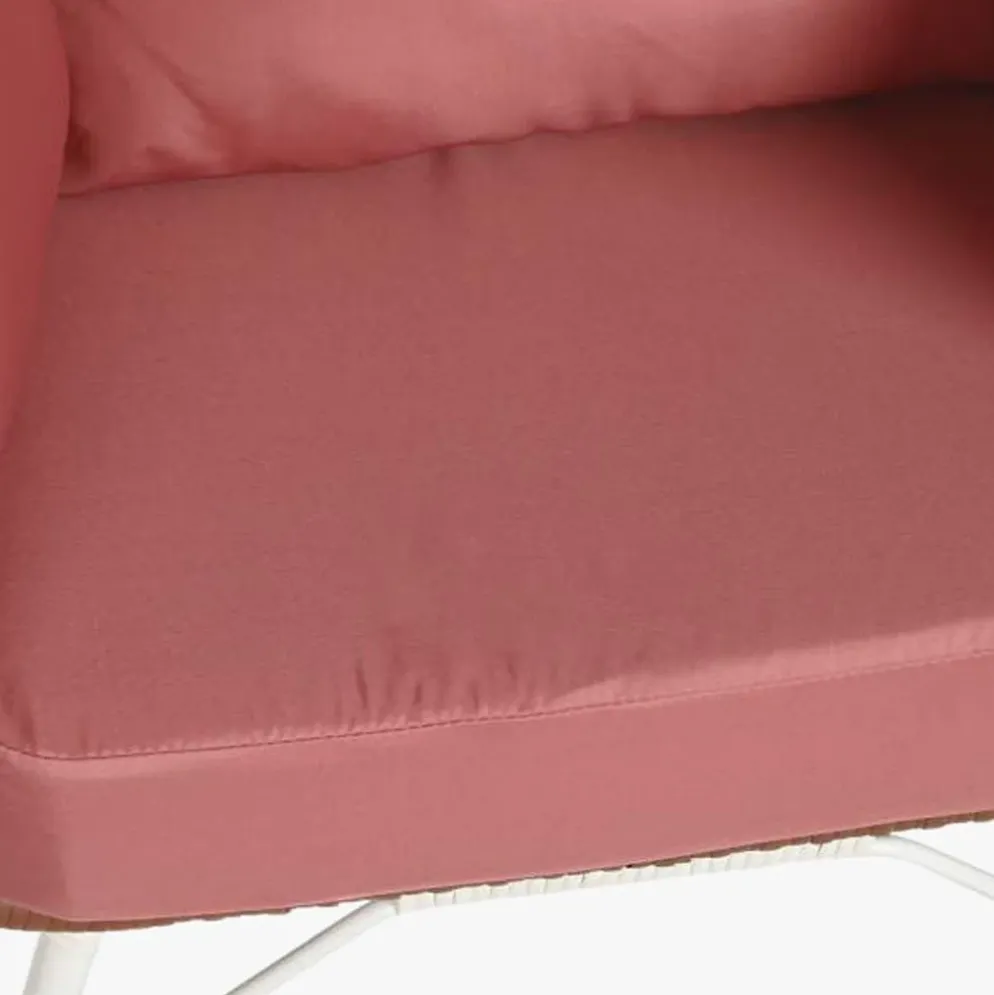 Cadeirão em Metal Branco e Rattan Rosa 99x71x147