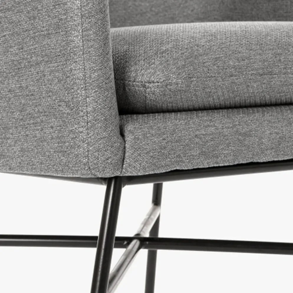 Cadeirão Pé Metal Cinza 66x62x75