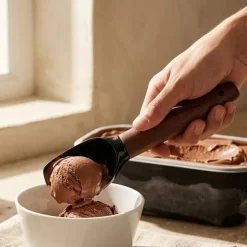 Colher de Gelado Preta