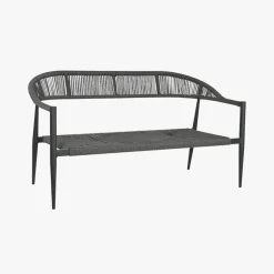 Sofá de Metal e Rattan Preto