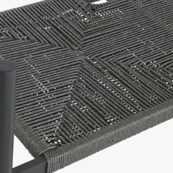 Sofá de Metal e Rattan Preto